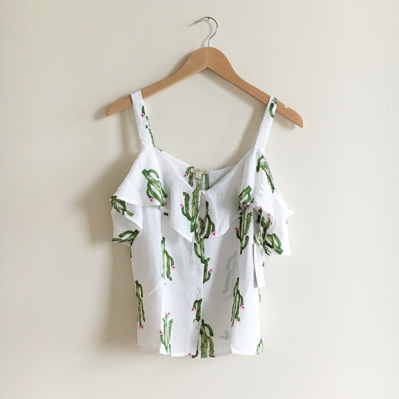 Lily White Tops - NWT Lily White Cactus Summer Off Shoulder Top